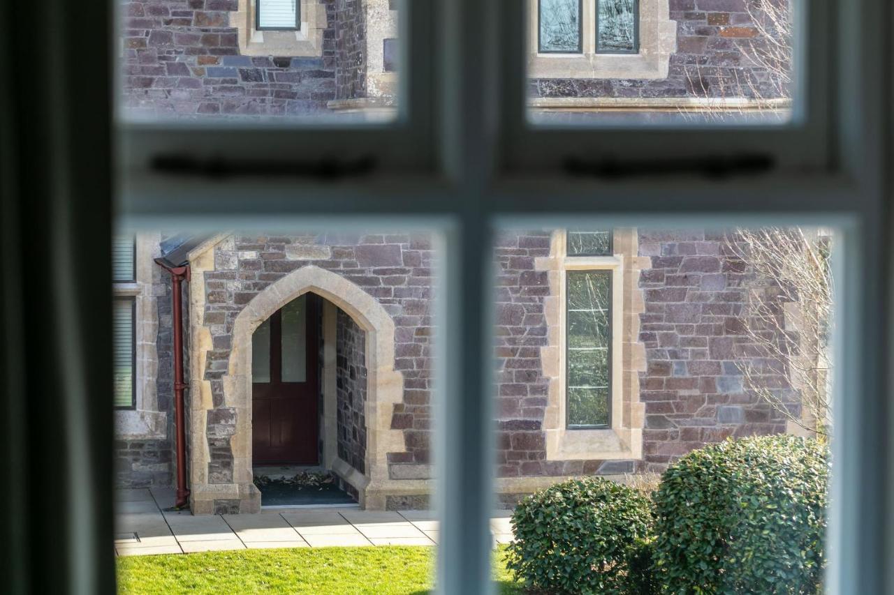Гостевой дом Penrhiw Priory Ст. Дэвидз Экстерьер фото