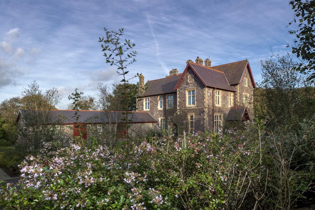 Гостевой дом Penrhiw Priory Ст. Дэвидз Экстерьер фото